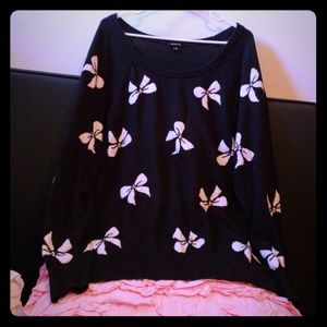 NWOT Torrid Black bow sweater size 2